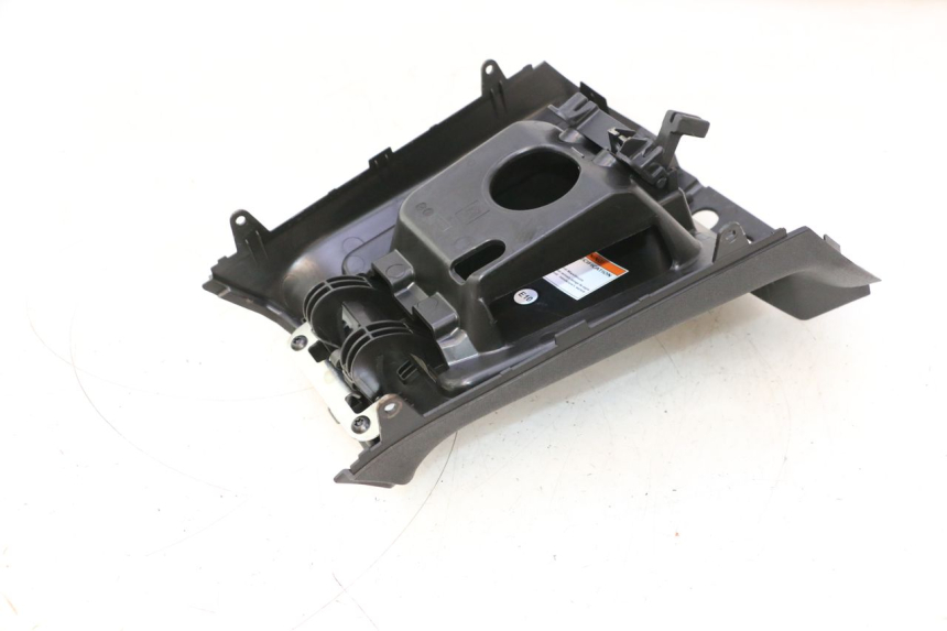 photo de TRAPPE ESSENCE PIAGGIO MP3 HPE 530 (2022 - 2026) - Vue d’ensemble