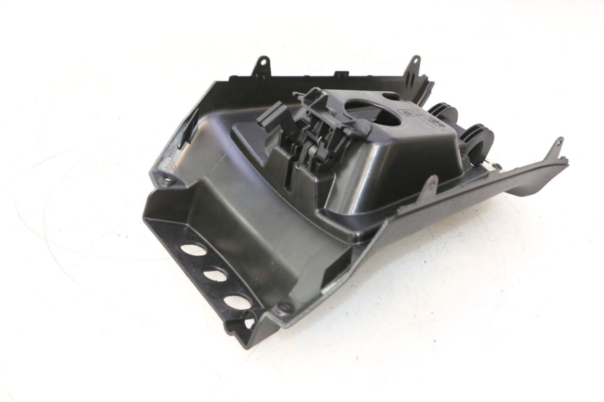 photo de TRAPPE ESSENCE PIAGGIO MP3 HPE 530 (2022 - 2026) - État de surface