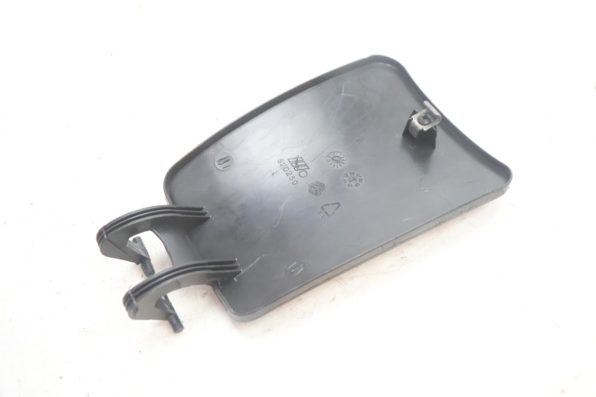 photo de TRAPPE ESSENCE PIAGGIO MP3 125 (2006 - 2014) - Vue d’ensemble
