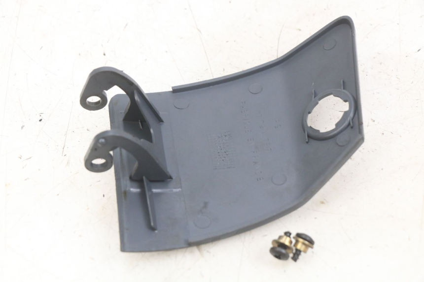 photo de TRAPPE ESSENCE PEUGEOT SV 125 (1991 - 1994)