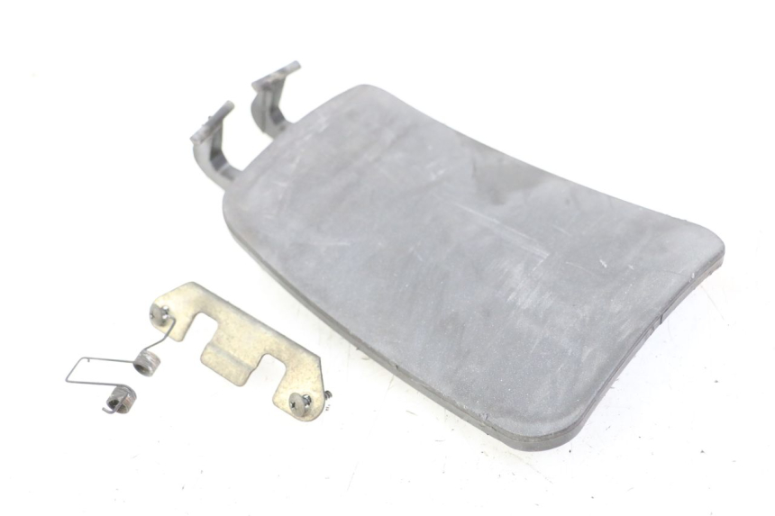 photo de TRAPPE ESSENCE PIAGGIO X8 125 (2004 - 2007)