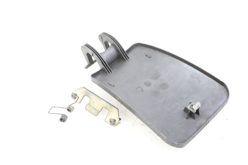 photo de TRAPPE ESSENCE PIAGGIO X8 125 (2004 - 2007)