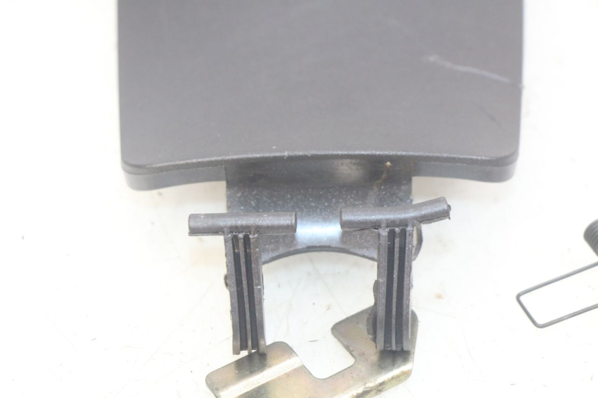 photo de TRAPPE ESSENCE PIAGGIO X8 125 (2004 - 2007)