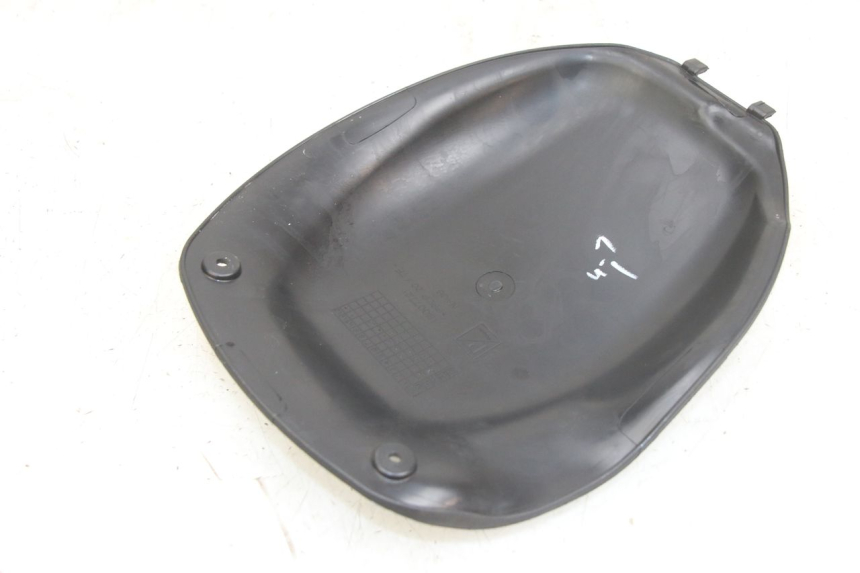 photo de TRAPPE DE VISITE APRILIA SXR 50 (2021 - 2023)
