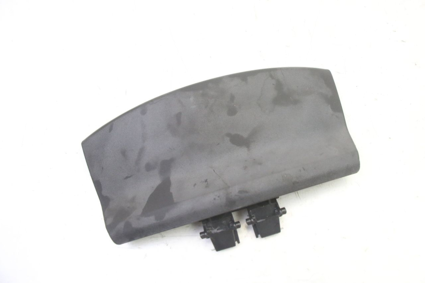 photo de TRAPPE DE VISITE AVANT PIAGGIO MP3 500 (2014 - 2016)