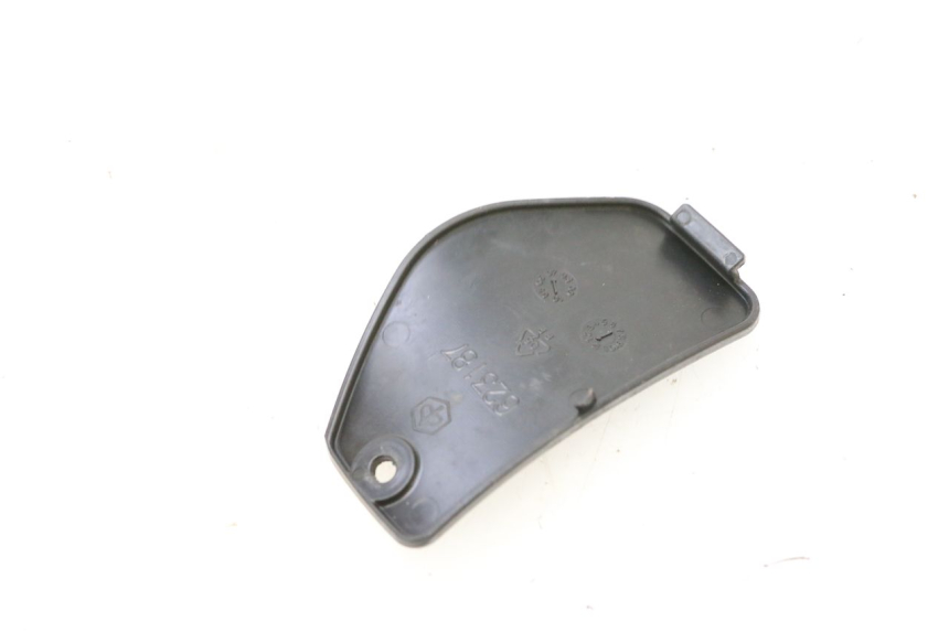 photo de TRAPPE DE VISITE AVANT PIAGGIO MP3 125 (2006 - 2014) - Zoom état d’usage