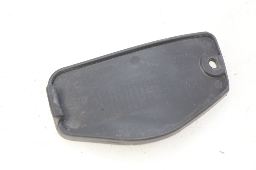 photo de TRAPPE DE VISITE AVANT PIAGGIO MP3 LT 300 (2010 - 2016)