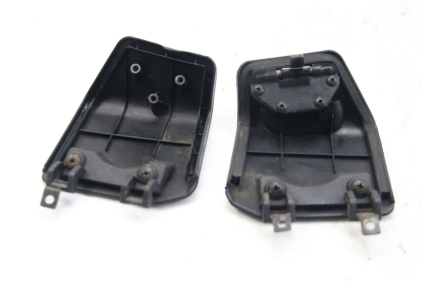 photo de TRAPPE DE VISITE AVANT DAELIM S3 125 (2010 - 2017)