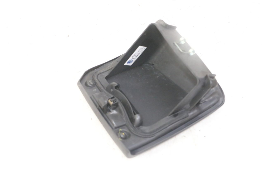 photo de TRAPPE DE VISITE DROITE HONDA FORZA ABS 300 (2013 - 2019)