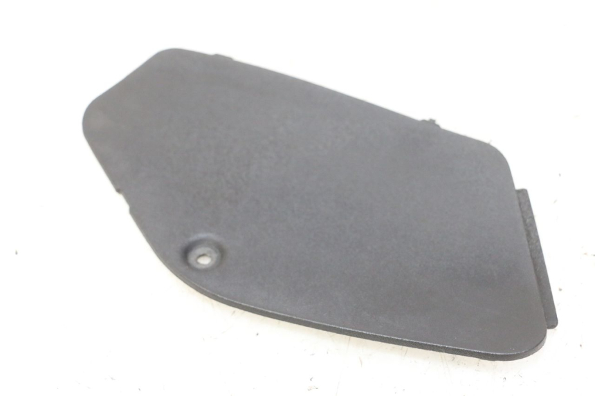 photo de TRAPPE DE VISITE DROITE PIAGGIO MP3 125 (2006 - 2014)