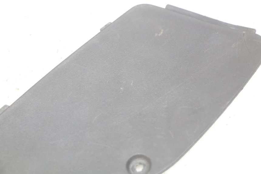 photo de TRAPPE DE VISITE DROITE PIAGGIO XEVO - X EVO 125 (2007 - 2016)