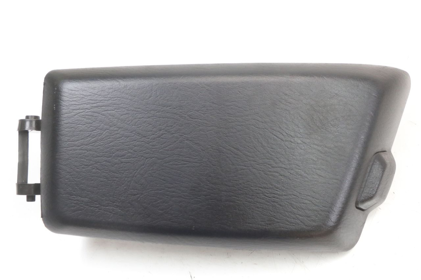 photo de  TRAPPE DE VISITE GAUCHE HONDA FJS SILVER WING SILVERWING 400 (2005 - 2008)