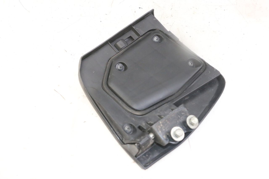 photo de  TRAPPE DE VISITE GAUCHE HONDA FORZA ABS 300 (2013 - 2019)