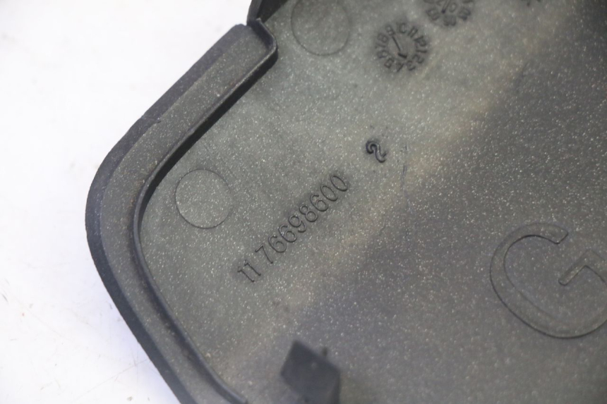 photo de  TRAPPE DE VISITE GAUCHE PEUGEOT SATELIS 125 (2006 - 2009)