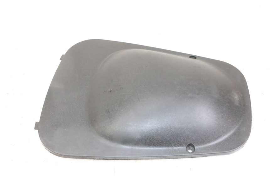 photo de TRAPPE DE VISITE PIAGGIO XEVO - X EVO 125 (2007 - 2016) - Zoom état d’usage