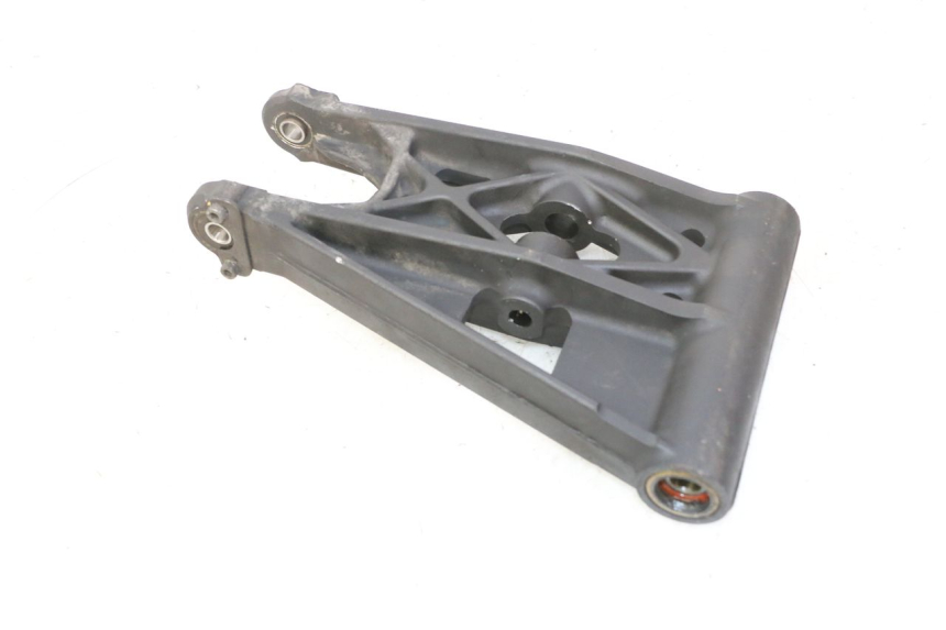 photo de TRIANGLE AVANT QUADRO 4 4D 350 (2015 - 2018)