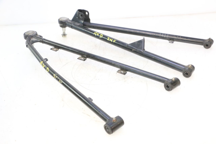 photo de TRIANGLE AVANT CAN-AM SPYDER RS 1000 (2008 - 2012) - Détails caractéristiques