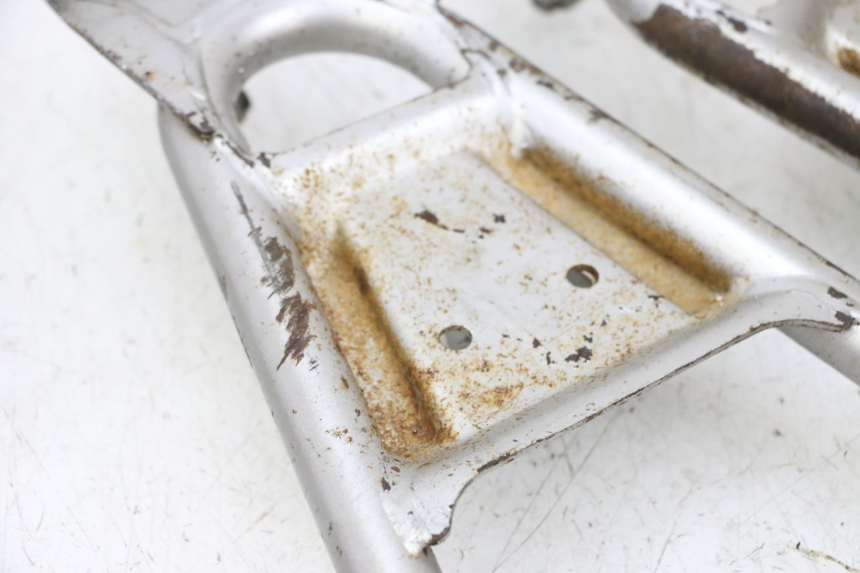 photo de TRIANGLE AVANT YAMAHA YFM R RAPTOR 250 (2008 - 2014) - Gros plan technique