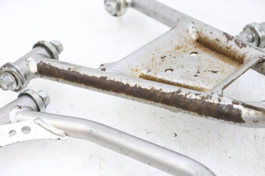 photo de TRIANGLE AVANT YAMAHA YFM R RAPTOR 250 (2008 - 2014) - Marquages et références