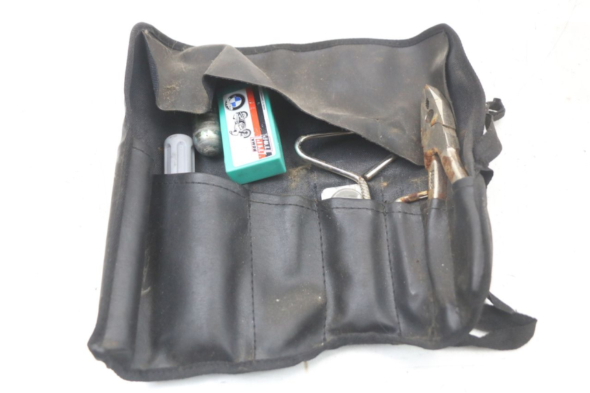 photo de TROUSSE A OUTILS BMW C1 125 (2000 - 2003)