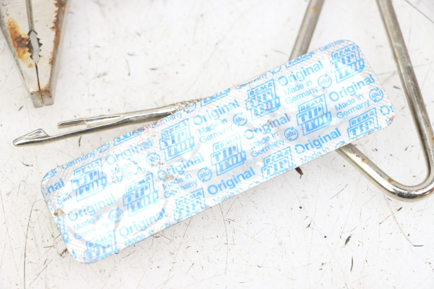 photo de TROUSSE A OUTILS BMW C1 125 (2000 - 2003)