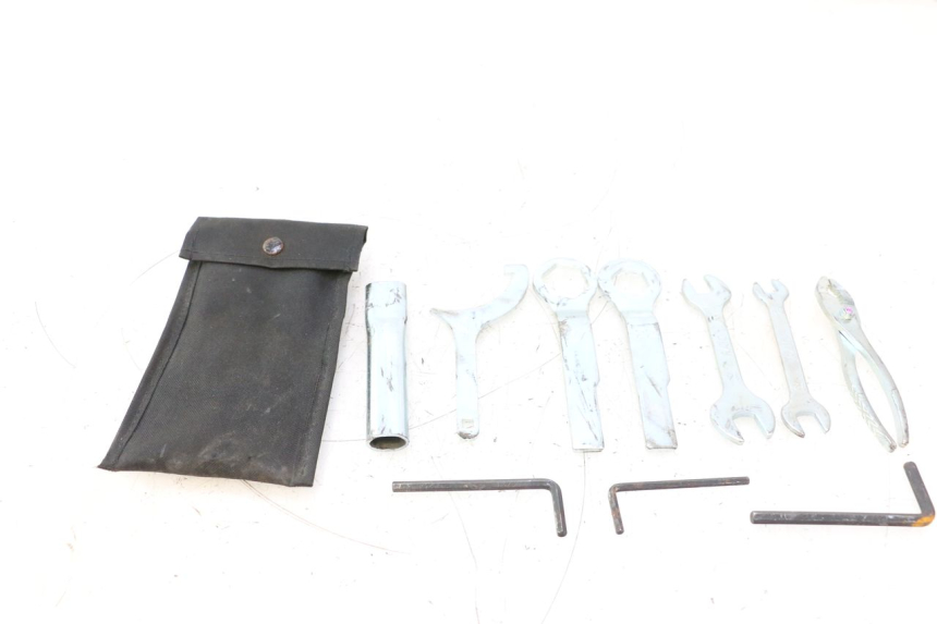 photo de TROUSSE A OUTILS KAWASAKI ER-6 ER6 F ABS 650 (2012 - 2016) - Détail de la pièce