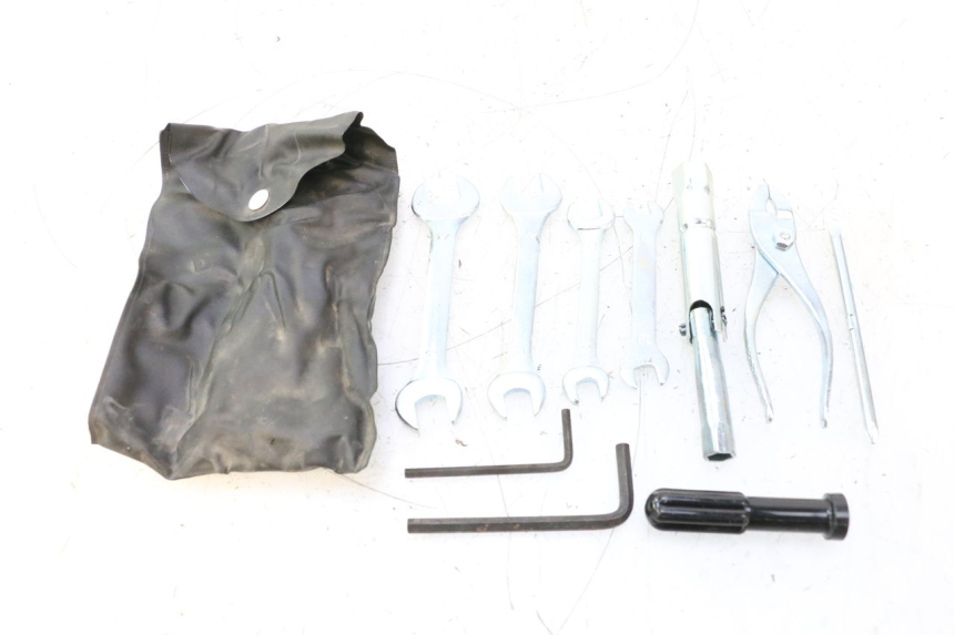 photo de TROUSSE A OUTILS YAMAHA FJR 1300 (2001 - 2005) - Vue principale