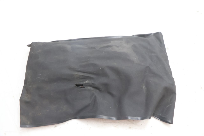 photo de TROUSSE A OUTILS YAMAHA FJR 1300 (2001 - 2005) - Points de fixation