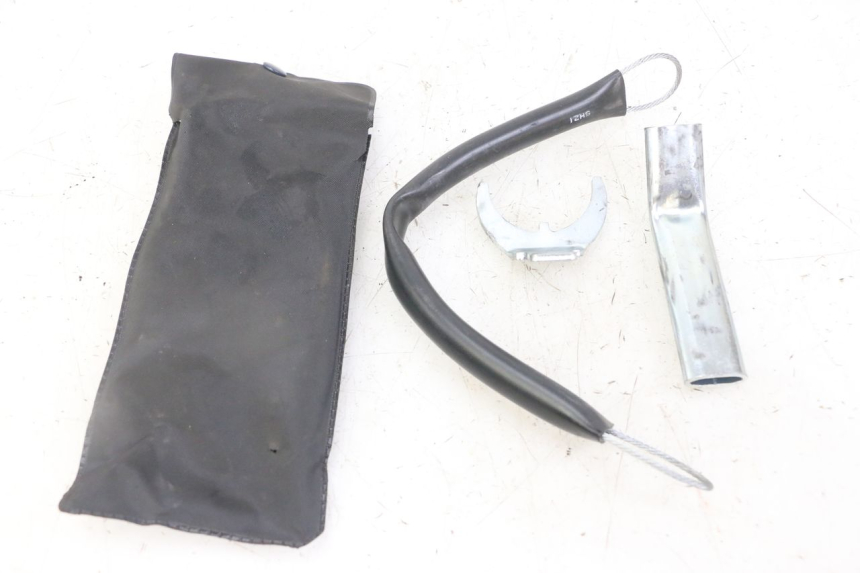 photo de TROUSSE A OUTILS HONDA FORZA ABS 300 (2013 - 2019)