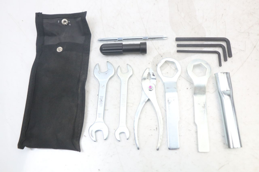 photo de TROUSSE A OUTILS KAWASAKI VERSYS ABS 650 (2015 - 2018)