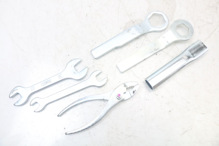 photo de TROUSSE A OUTILS KAWASAKI VERSYS ABS 650 (2015 - 2018)