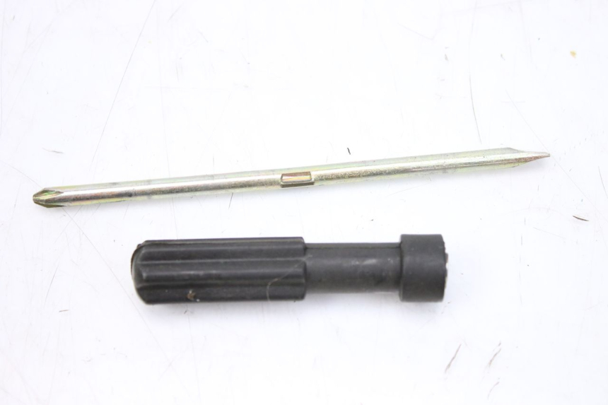 photo de TROUSSE A OUTILS KEEWAY OUTLOOK 125 (2007 - 2013)