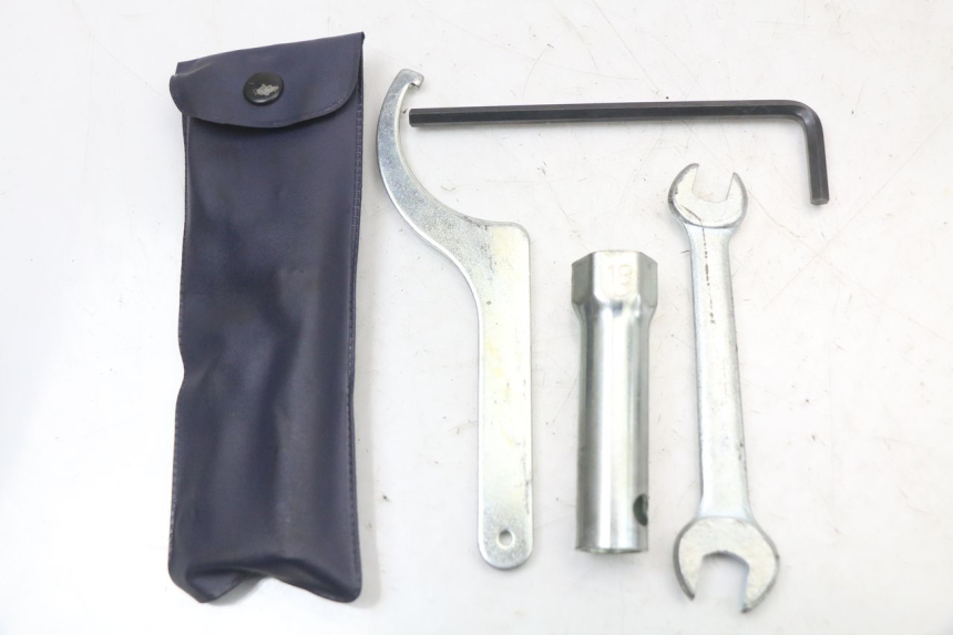 photo de TROUSSE A OUTILS KYMCO XCITING 250 (2006 - 2009)