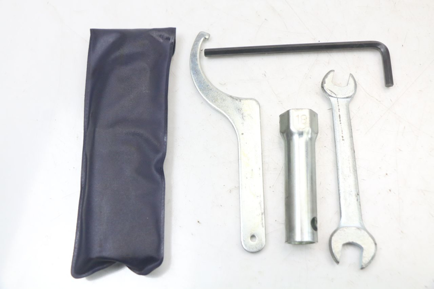photo de TROUSSE A OUTILS KYMCO XCITING 250 (2006 - 2009)