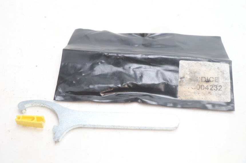 photo de TROUSSE A OUTILS PIAGGIO MP3 HPE 530 (2022 - 2026) - Vue principale