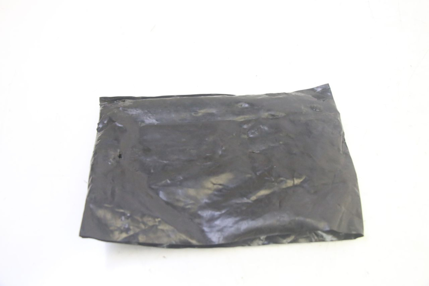 photo de TROUSSE A OUTILS PIAGGIO MP3 LT 400 (2007 - 2012) - Zoom état d’usage