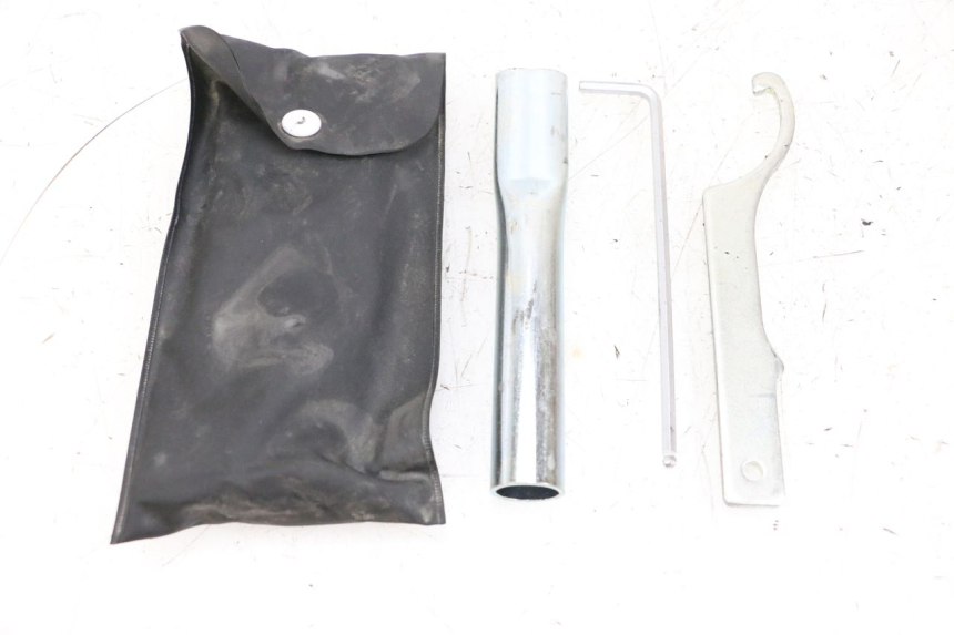 photo de TROUSSE A OUTILS YAMAHA MT-07 MT07 ABS 700 (2018 - 2020) - Autre angle de vue