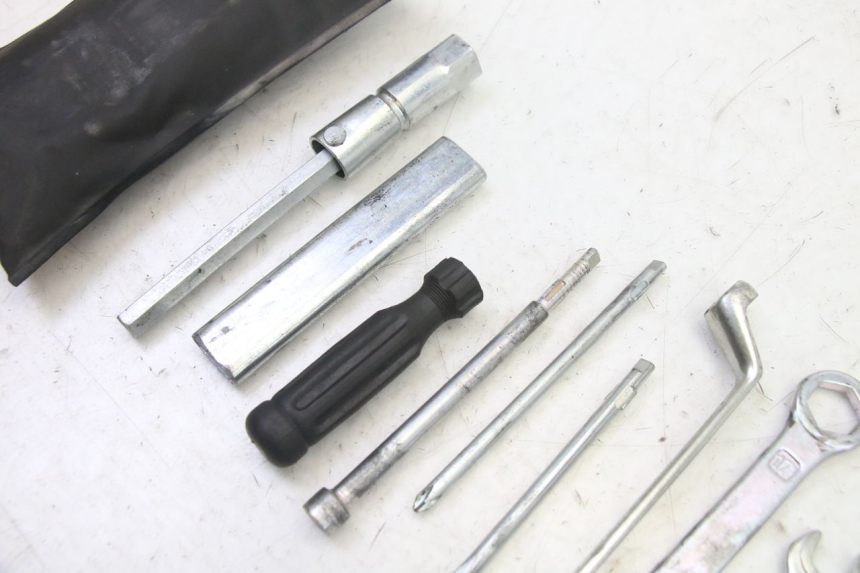 photo de TROUSSE A OUTILS HONDA NTV DEAUVILLE ABS 700 (2007 - 2016)
