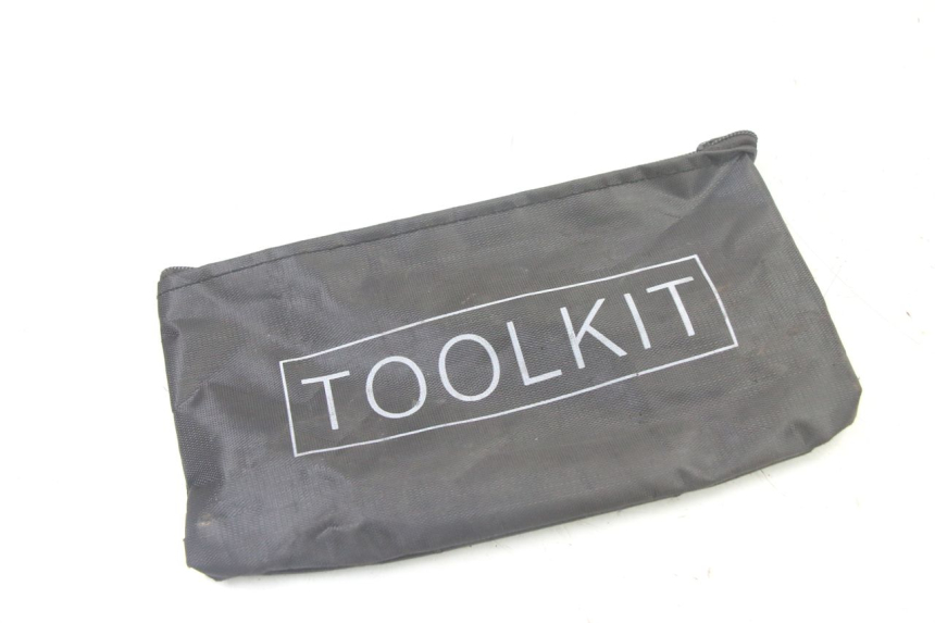 photo de TROUSSE A OUTILS PEUGEOT KISBEE 4T 50 (2010 - 2017)