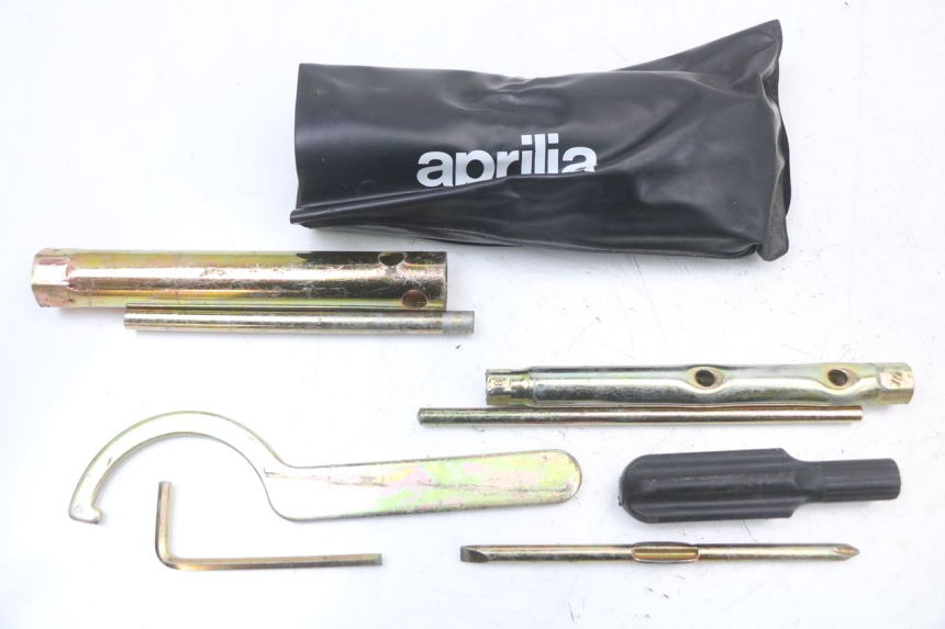photo de TROUSSE A OUTILS APRILIA SCARABEO GT 125 (1999 - 2007)