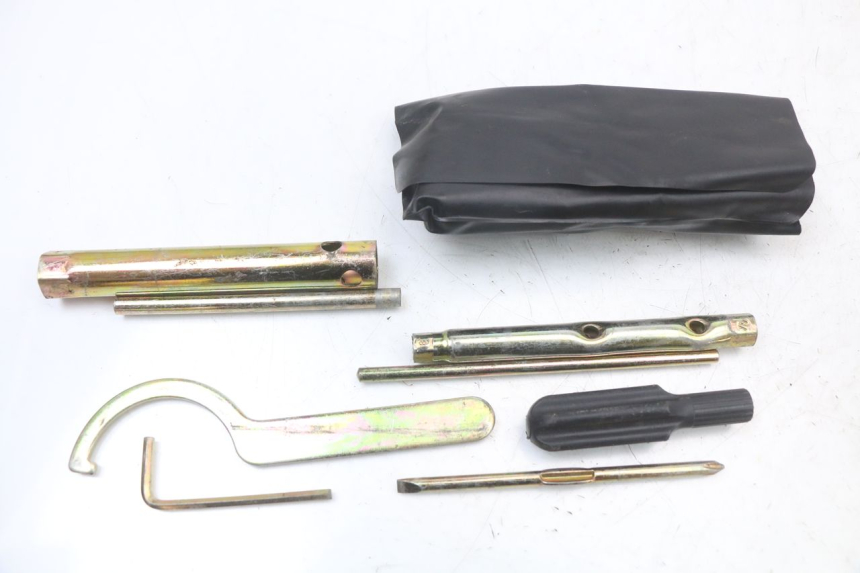 photo de TROUSSE A OUTILS APRILIA SCARABEO GT 125 (1999 - 2007)