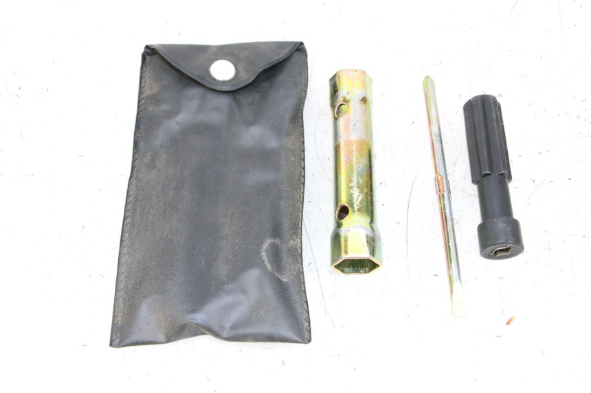 photo de TROUSSE A OUTILS SKYTEAM SKYMAX PRO 125 (2012 - 2016)