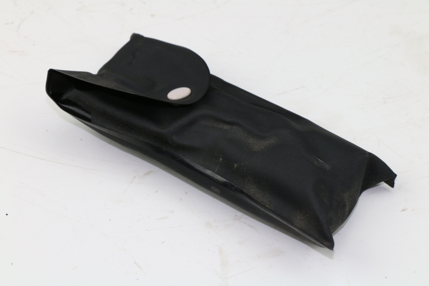 photo de TROUSSE A OUTILS SUZUKI AN BURGMAN 400 (1999 - 2005)