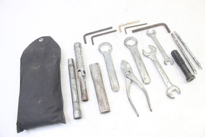 photo de TROUSSE A OUTILS SUZUKI SV S 650 (2003 - 2009)