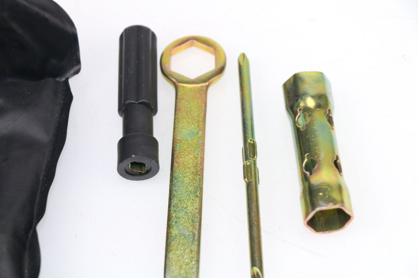 photo de TROUSSE A OUTILS SYM FIDDLE 2 125 (2010 - 2013)