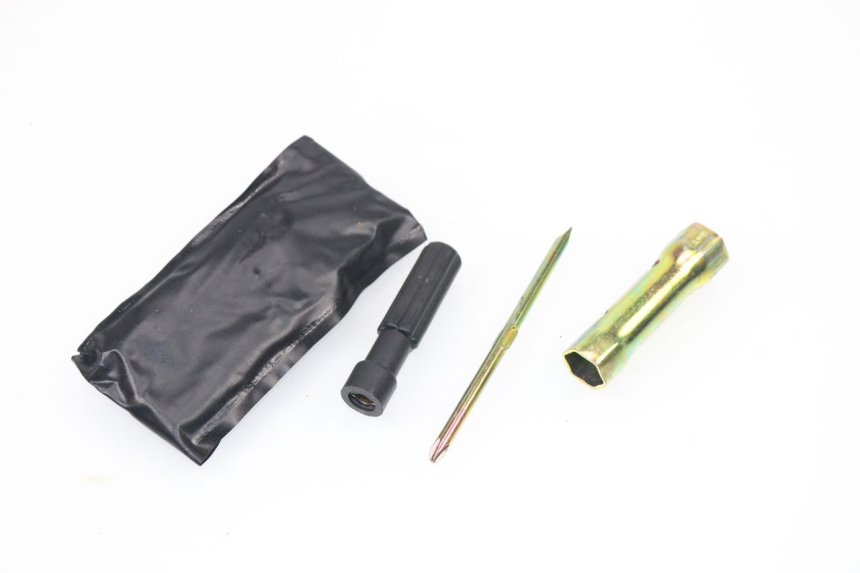 photo de TROUSSE A OUTILS SYM XS 125 (2007 - 2016)