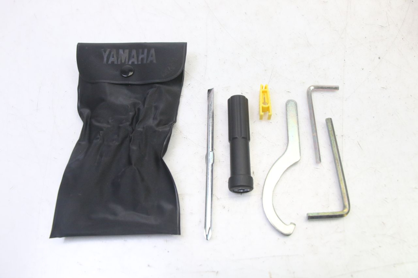 photo de TROUSSE A OUTILS YAMAHA XMAX X-MAX 125 (2021 - 2025) - Vue principale