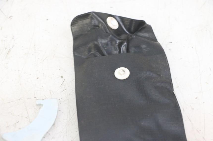 photo de TROUSSE A OUTILS HONDA XLV VARADERO 125 (2000 - 2006)