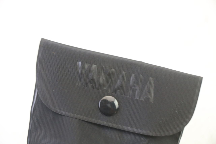 photo de TROUSSE A OUTILS YAMAHA XMAX X-MAX 125 (2021 - 2025)