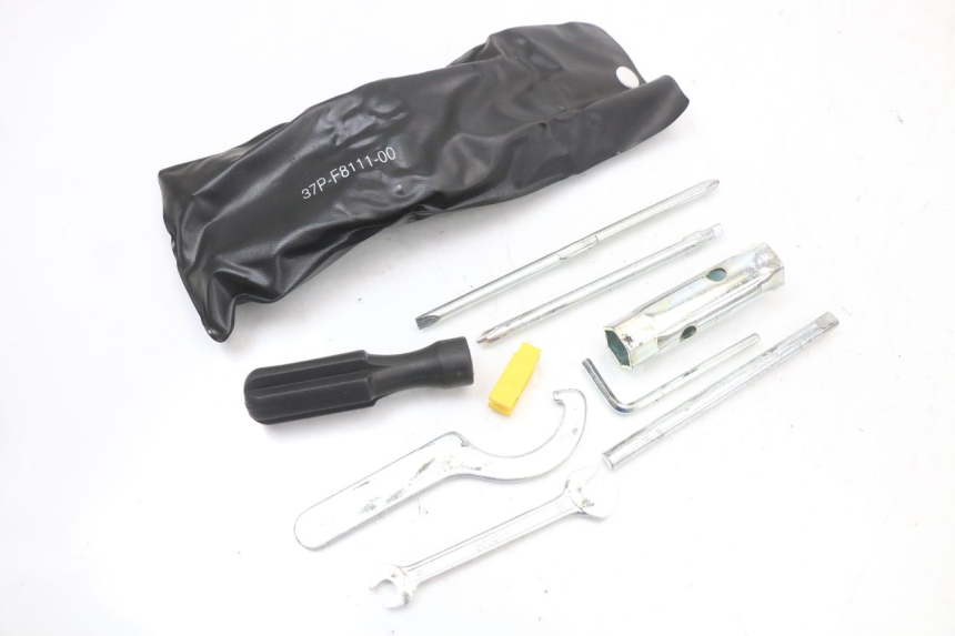 photo de TROUSSE A OUTILS YAMAHA X-MAX XMAX 125 (2010 - 2014)